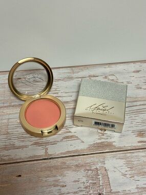 MAC Mariah Carey Cream Blush in Peachy Coral